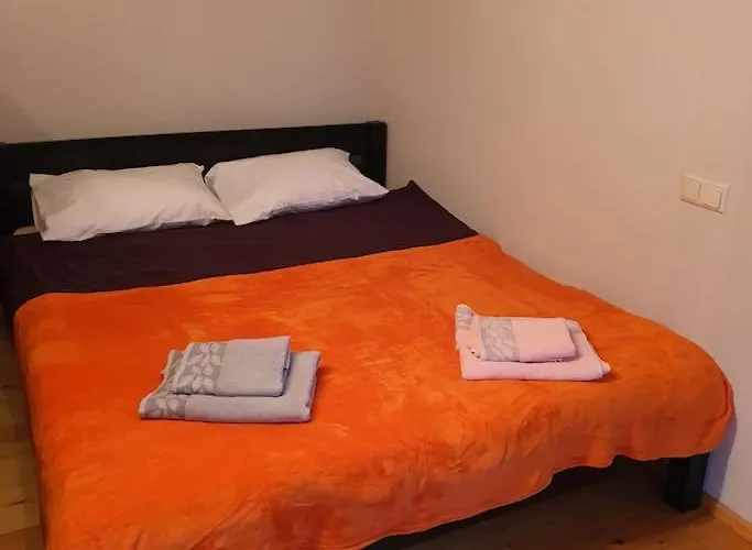 Apartament And Free Airport Transfer