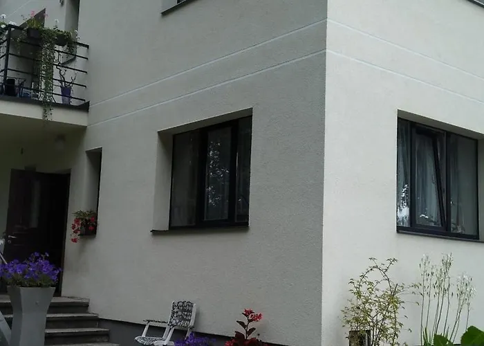 Apartament And Free Airport Transfer